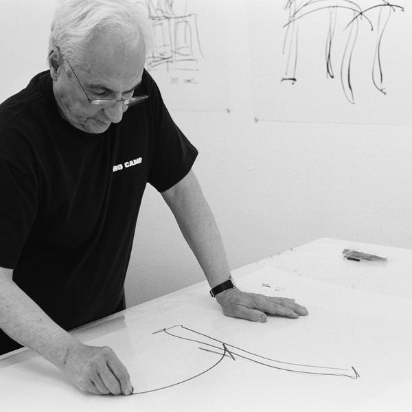 Frank Gehry in his studio. Photo: Sidney B. Felsen