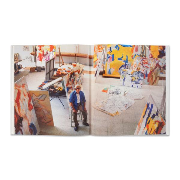 Interior spread of Willem de Kooning: The Last Beginning book