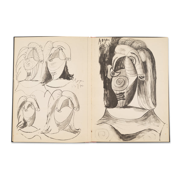 Interior spread of the book Pablo Picasso: Carnet de dessins